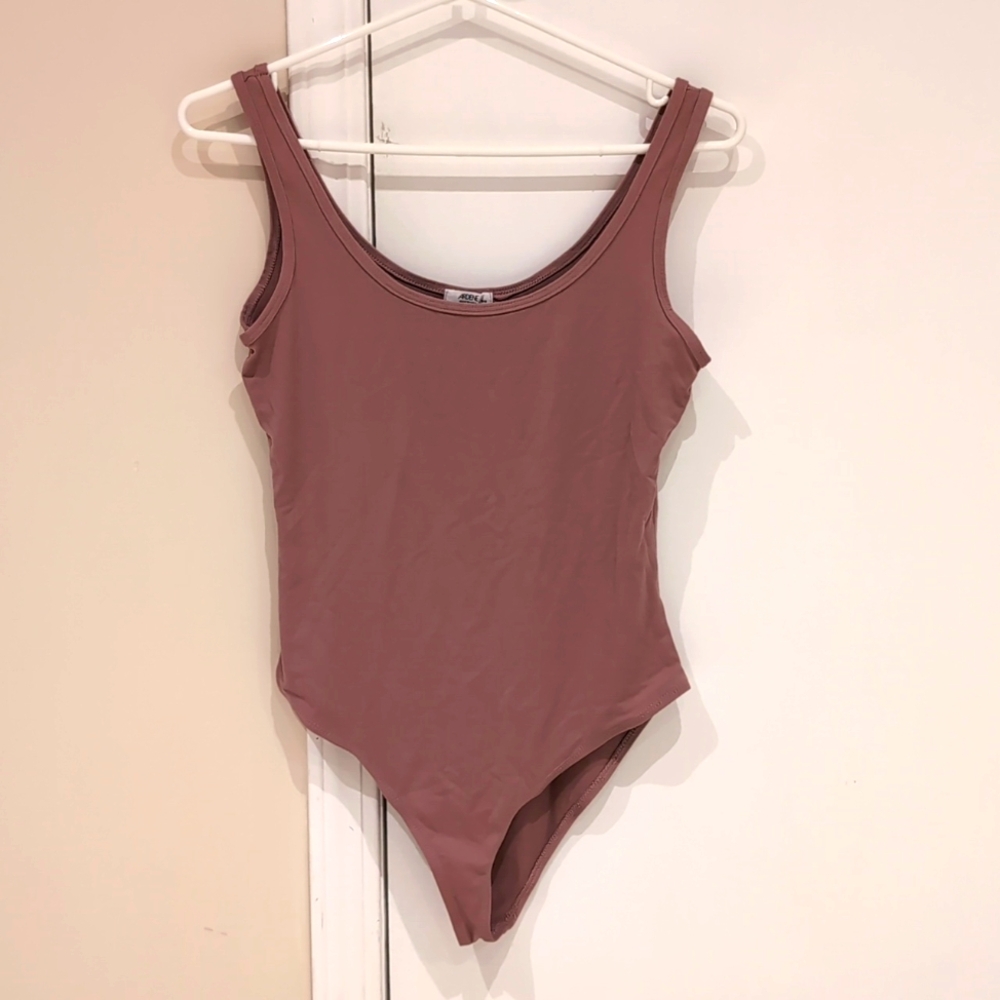 Ardene bodysuit (never worn)